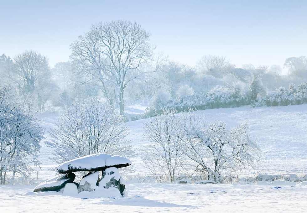 On the Sacred Pause Between An Chailleach Bhéarra and Brigid