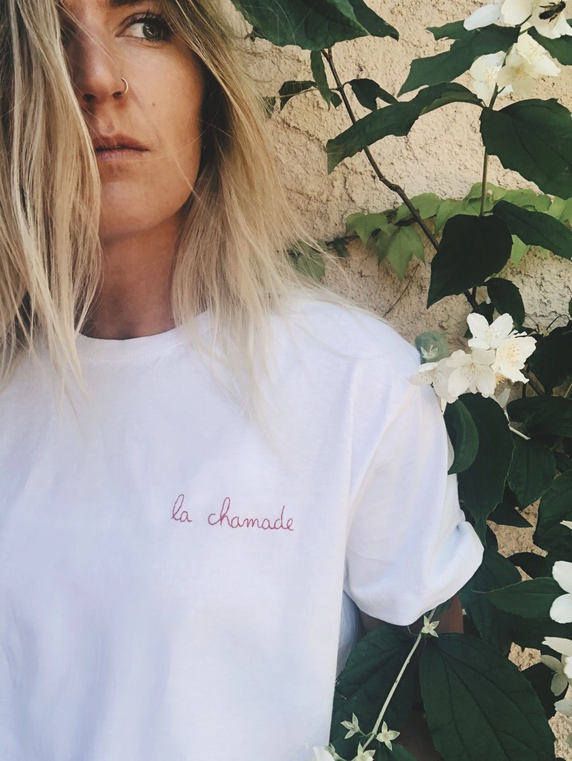 T-shirt brodé main « LA CHAMADE »