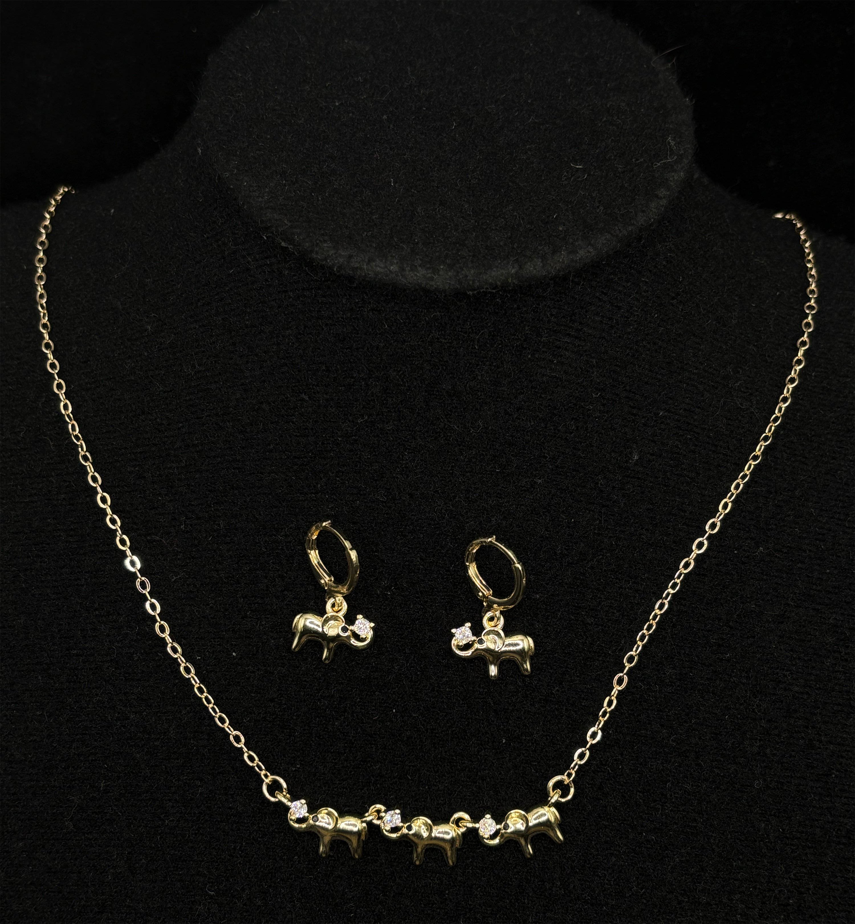 Collar y Aretes Elefantes