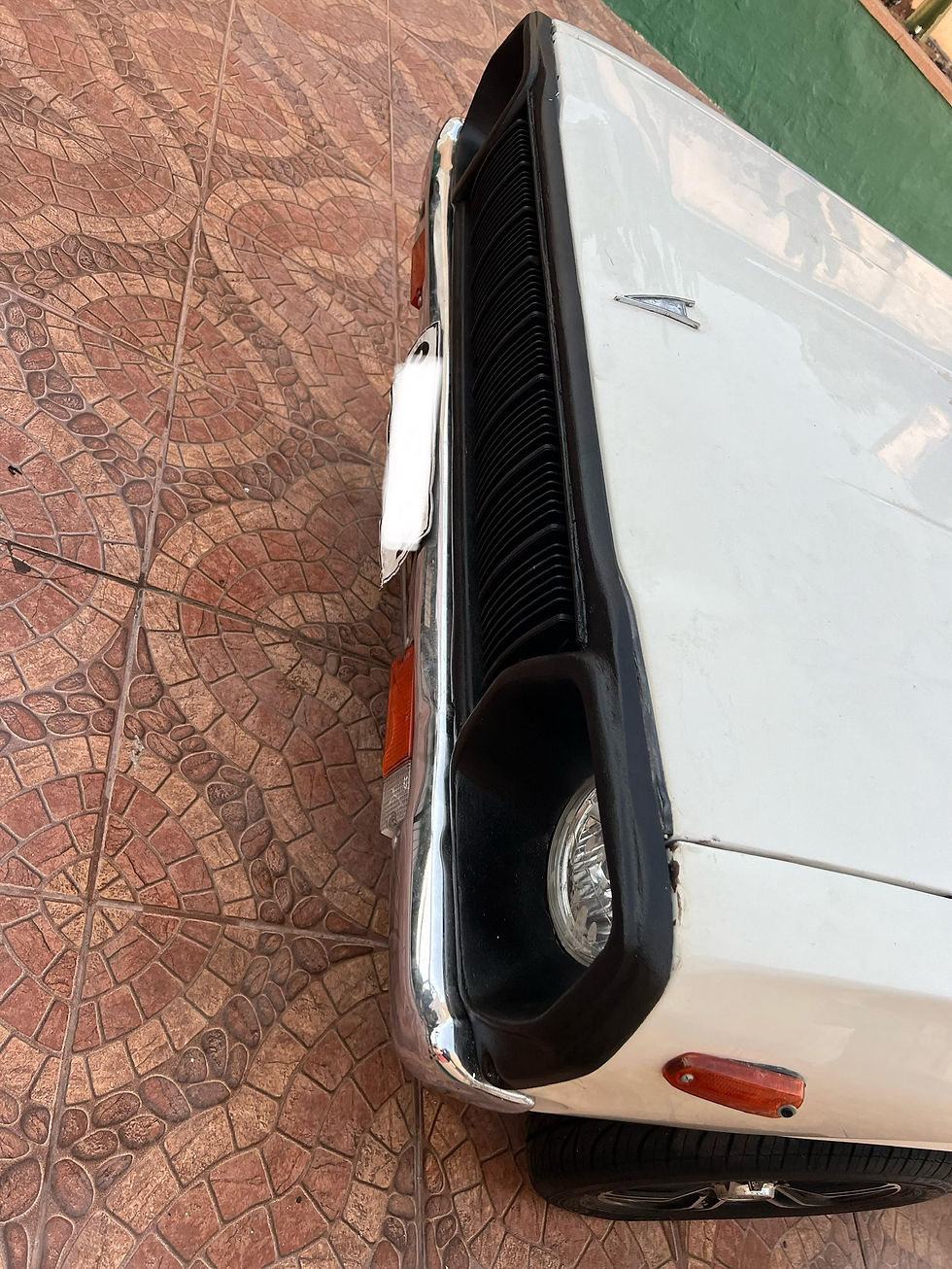 Miniatura: Máscara Datsun 120A Coupé (74-78)