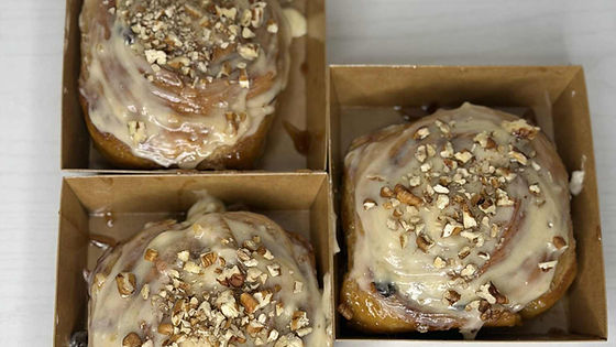 Carrot cake cinnamon rolls