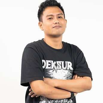 KTI Team Photoshoot-10_edited.jpg