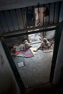 Miseria en La India retratada por el fotógrafo humanitario español Joseba Etxebarria durante su vuelta al mundo en bicicleta. Proyecto Voice.
