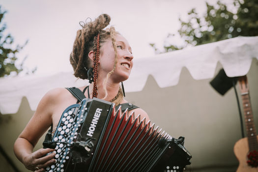 VIRGINIE concert-75.JPG