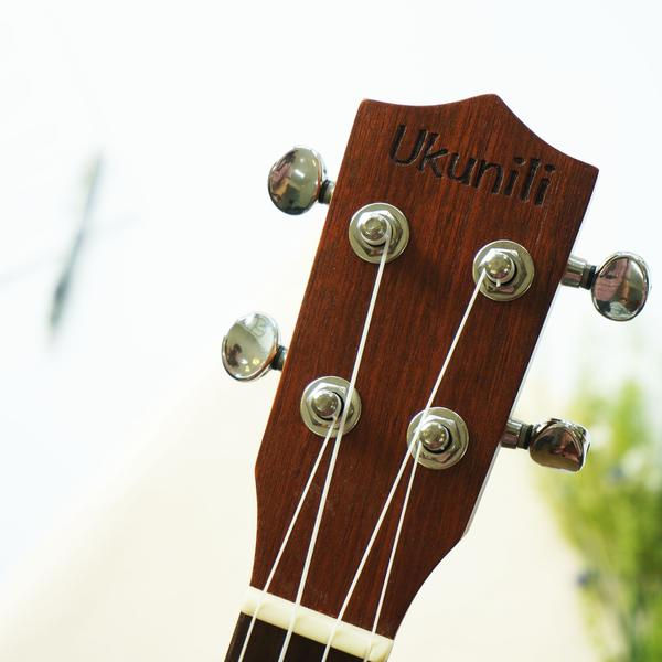 Thumbnail: Ukunili Ukulele Concert 23' Mahogany Wood 2430B (black binding)