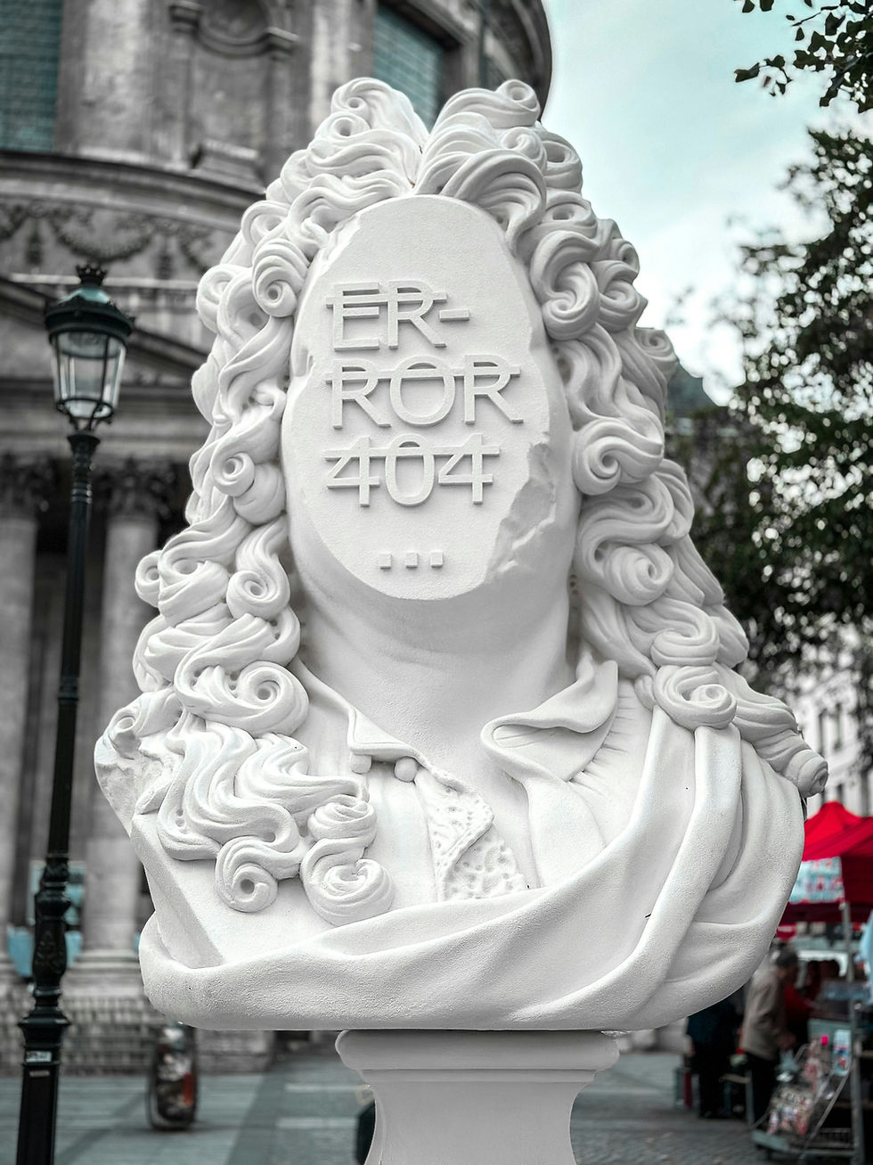 erreur 404 gravée sur la visage d'une statue