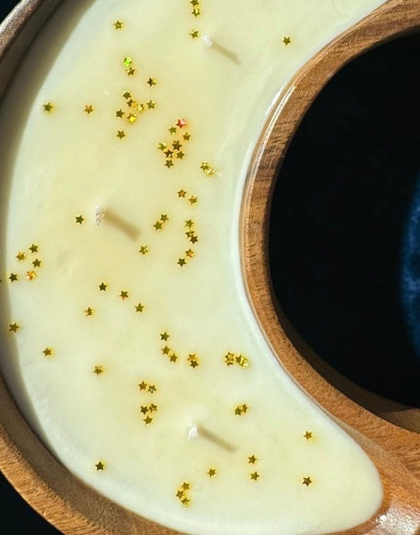 Thumbnail: Crescent Moon Candles