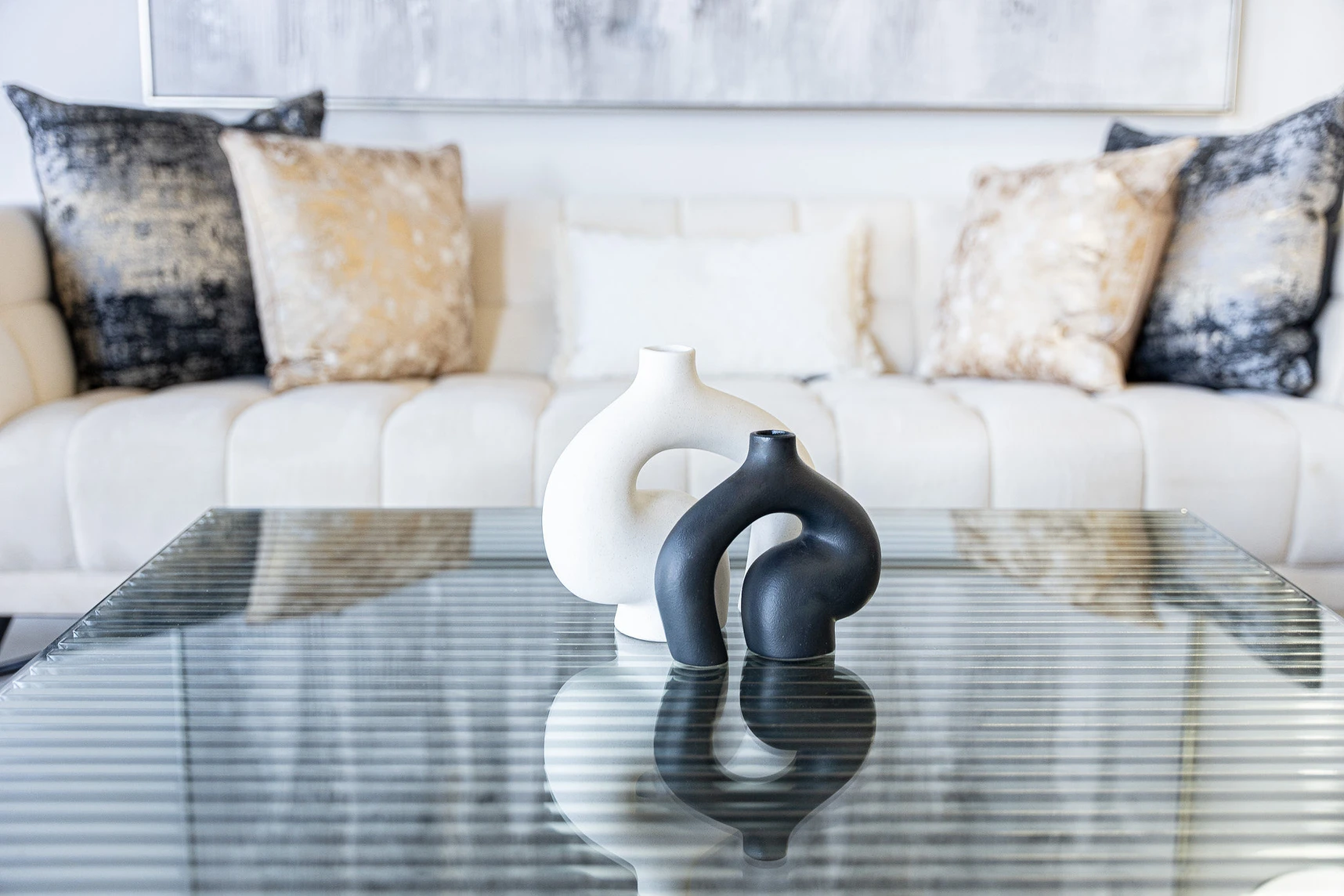 tulum aluminum hammered accent table