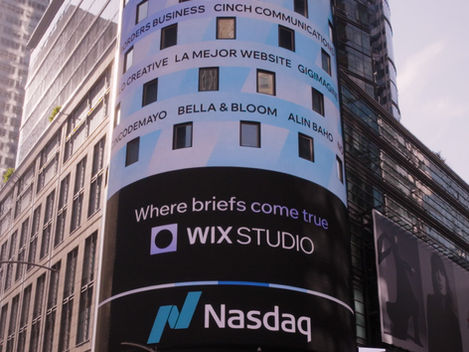 Bella & Bloom Shines Bright On The Nasdaq Tower In Times Square