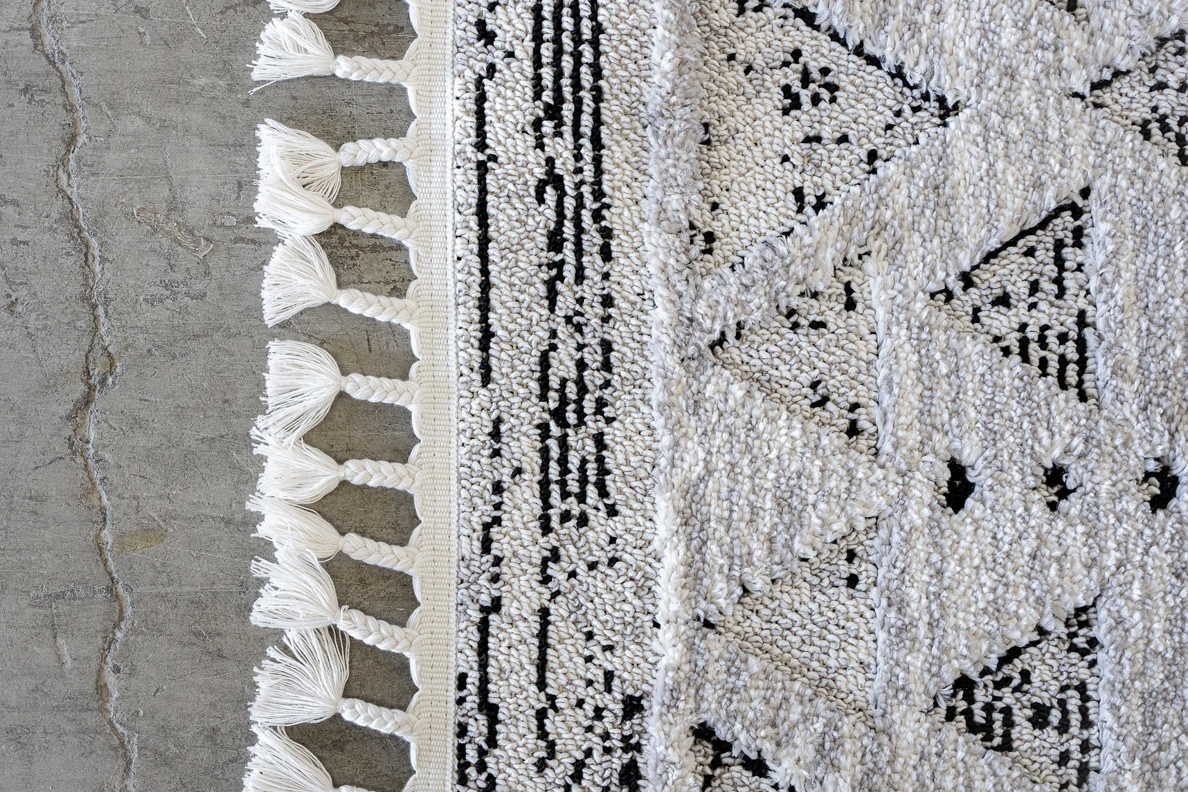 gracey tassel area rug