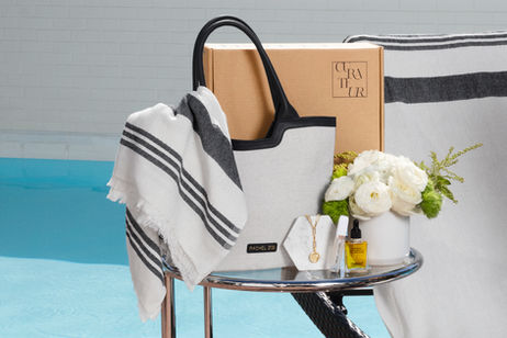 Make a Splash This Summer With These Style Essentials from Curateur - $25 Off With Promo Code