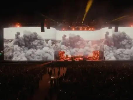 The Strokes, y el día que decidieron ponerse del lado correcto de la historia, y pisoteando el edulcorado escenario de Coachella 2026