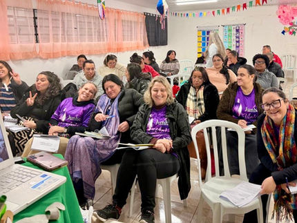 Curso de Cuidador de Idosos: prova de conhecimentos e aula sobre medidas preventivas no cuidado de higiene e conforto.
