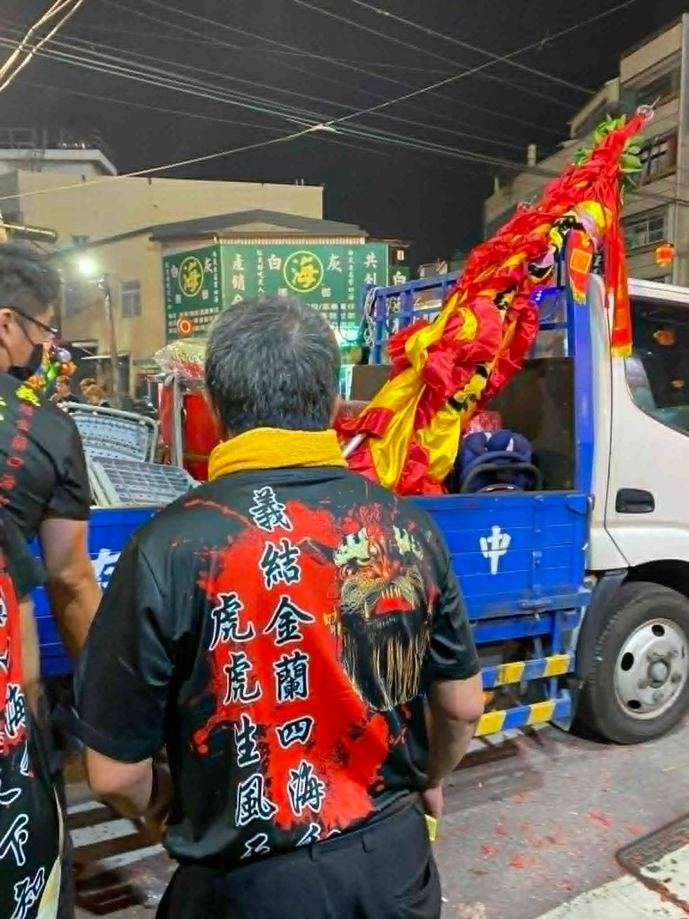 義結金蘭四海和，虎虎生風天下知