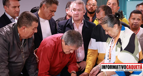 Se firma acuerdo entre gobierno y transportadores, ¡No más paro!