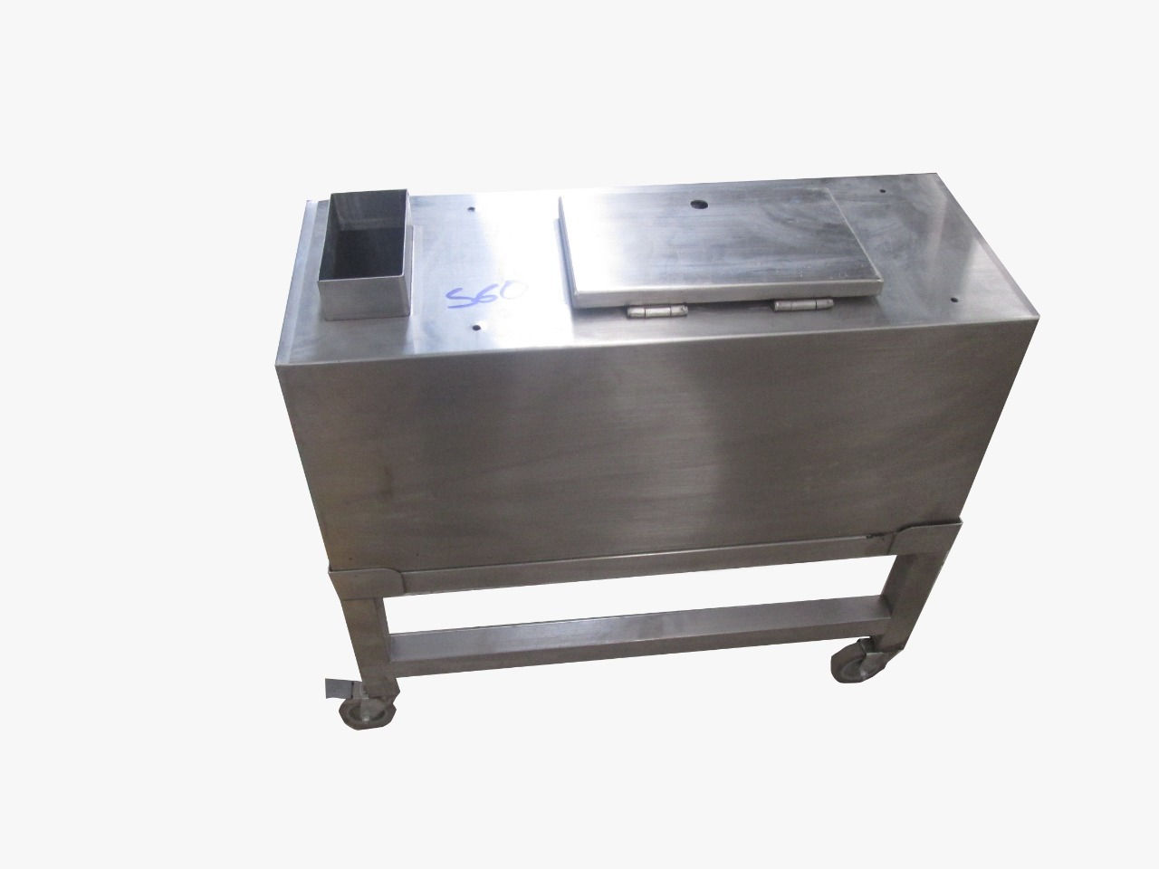 Carro movil  270 x 700 x 640