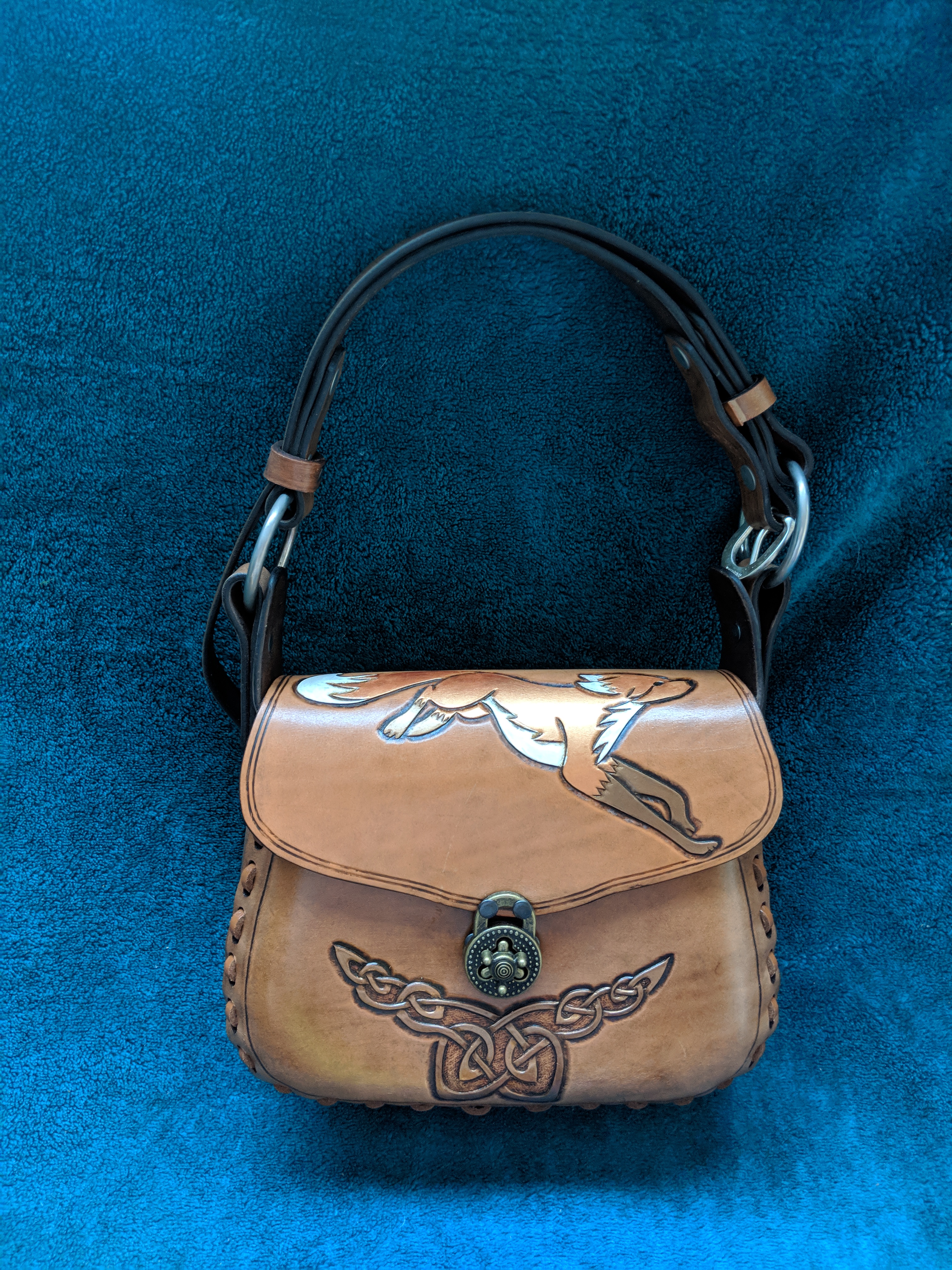Carved Fox Handbag - Amarlia