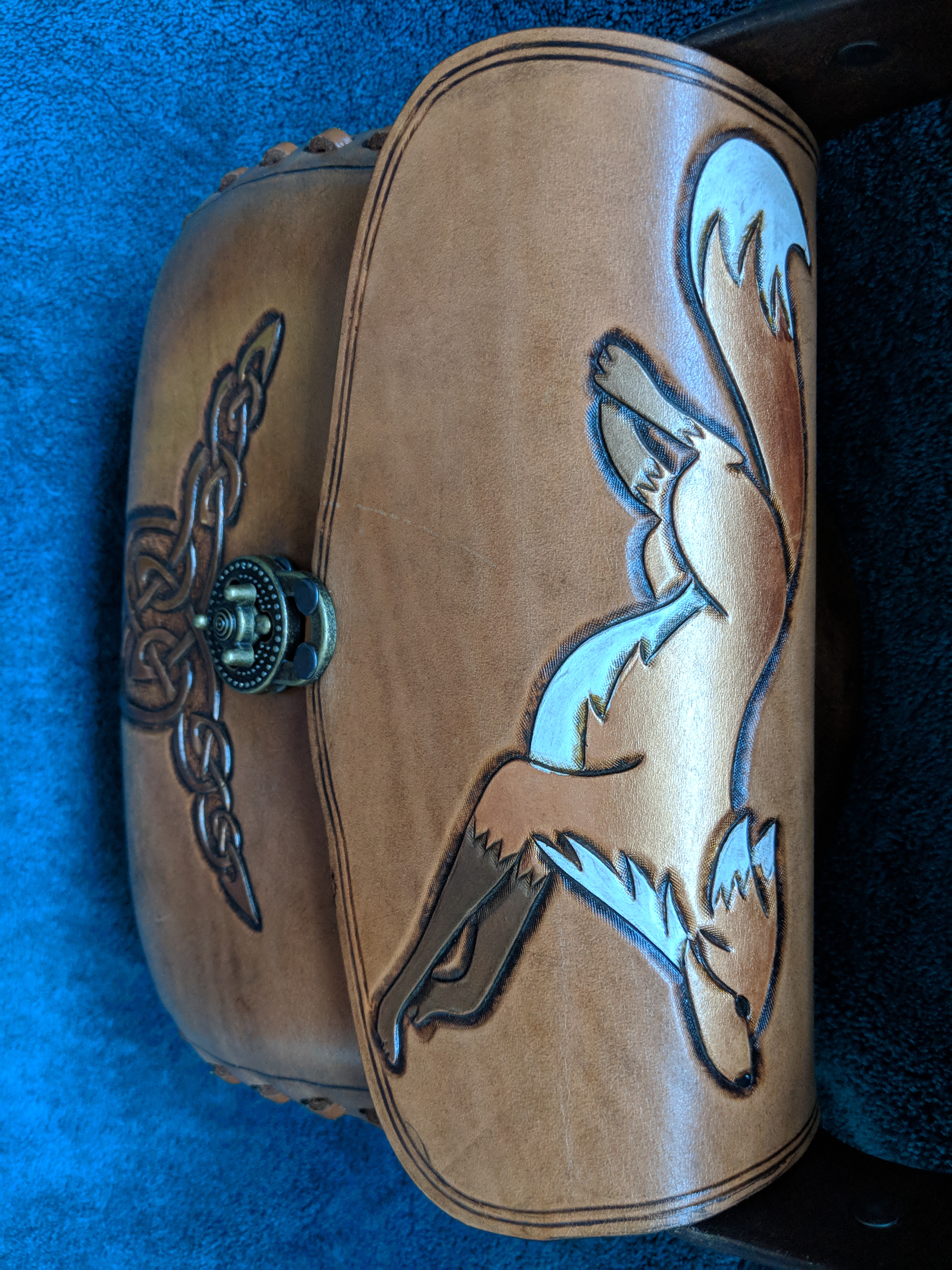 Carved Fox Handbag - Amarlia