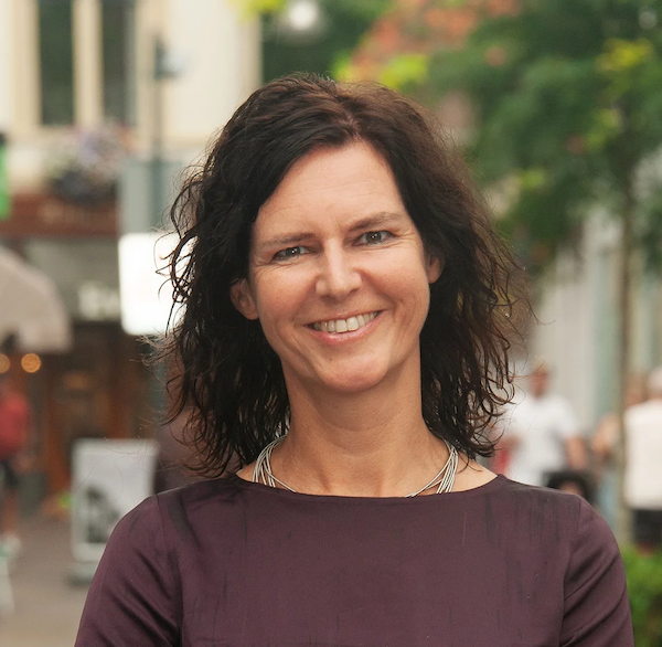 Writer: Janet Mensink