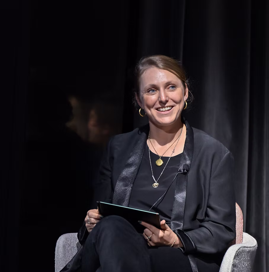 Writer: Kim Van Der Weerd