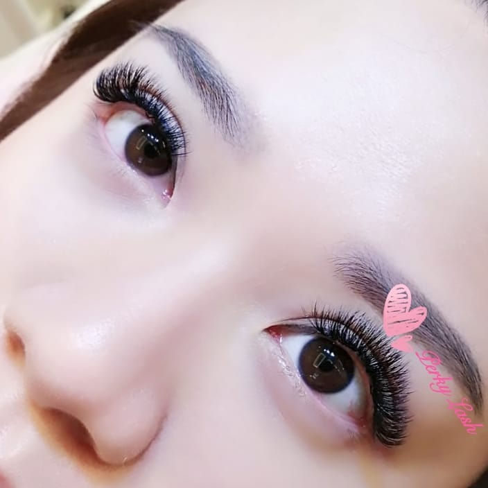 What Is The Most Natural Eyelash Extensions? An Eyelash Extension Guide