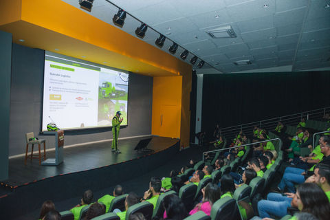 Connectenvironment_dia3-105.jpg