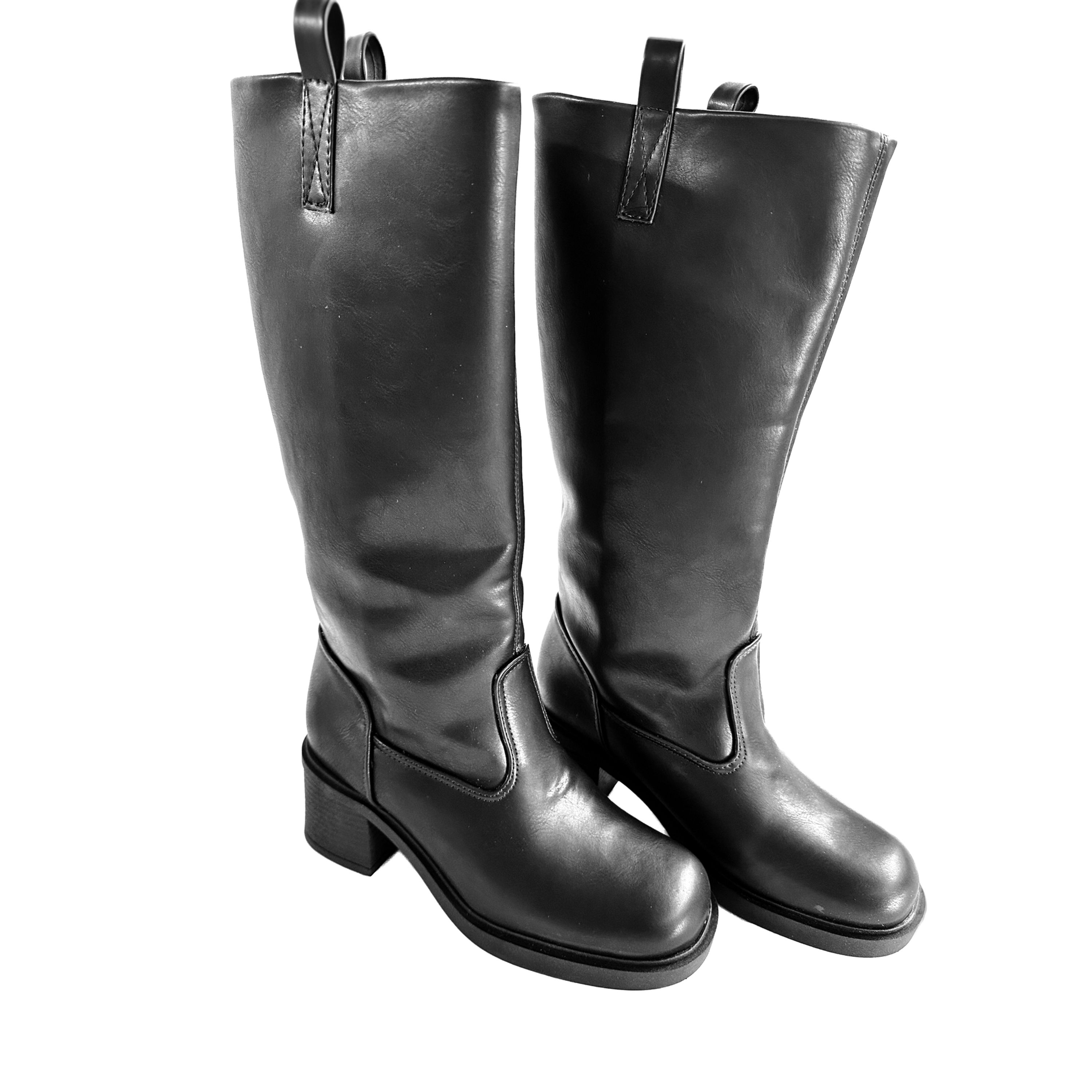 Bota estilo montaria