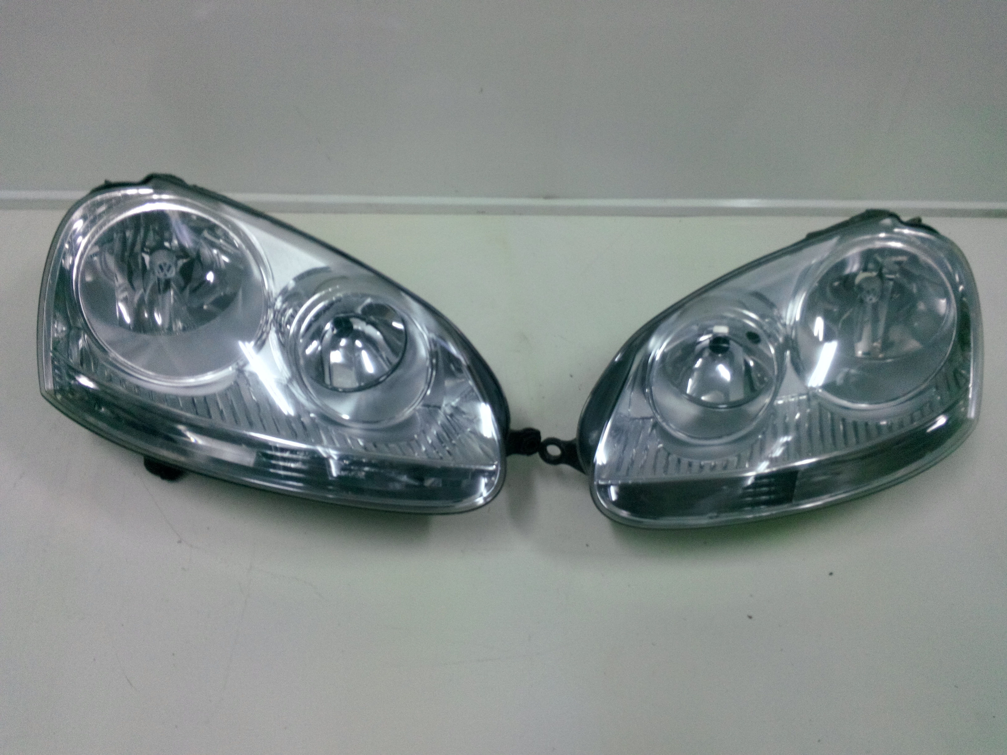 GOLF 5 SAĞ SOL FAR SÖKME