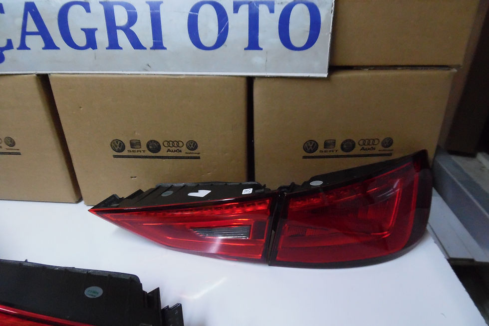 Küçük resim: AUDİ A3 SEDAN SAĞ SOL İÇ DIŞ LED STOP