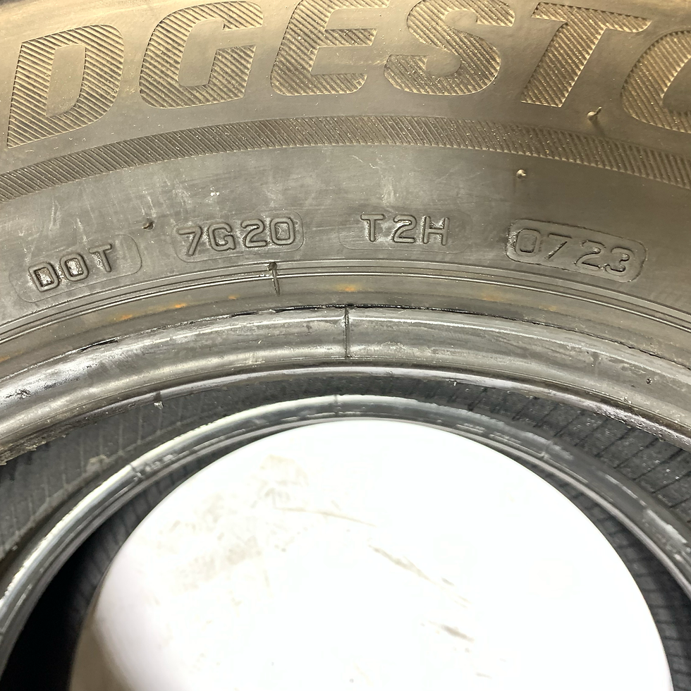 Miniaturbild: 2x 205/60 R16 92H Bridgestone DOT2023 Profil 8-7 mm Blizzak LM 001