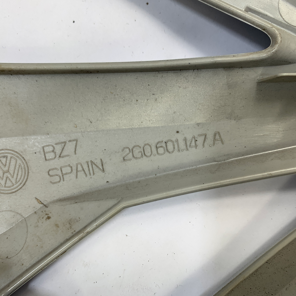 Miniaturbild: Original VW Polo 6,7 Radkappen 15 Zoll - (4stk.) - Silber - 2G0601147A