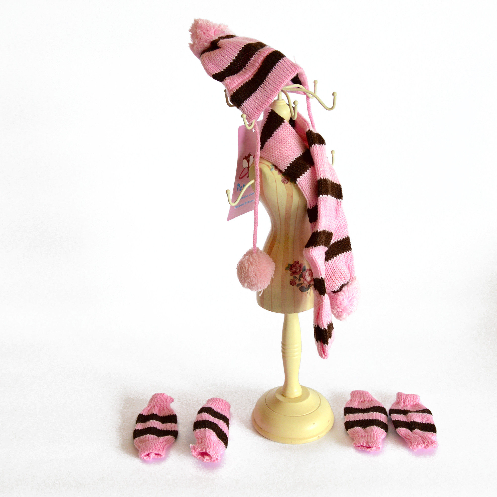 Gorro, guantes y chaleco para perros