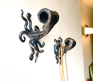 forged steel cute tiny octopus sculpture wall hooks (3).jpeg