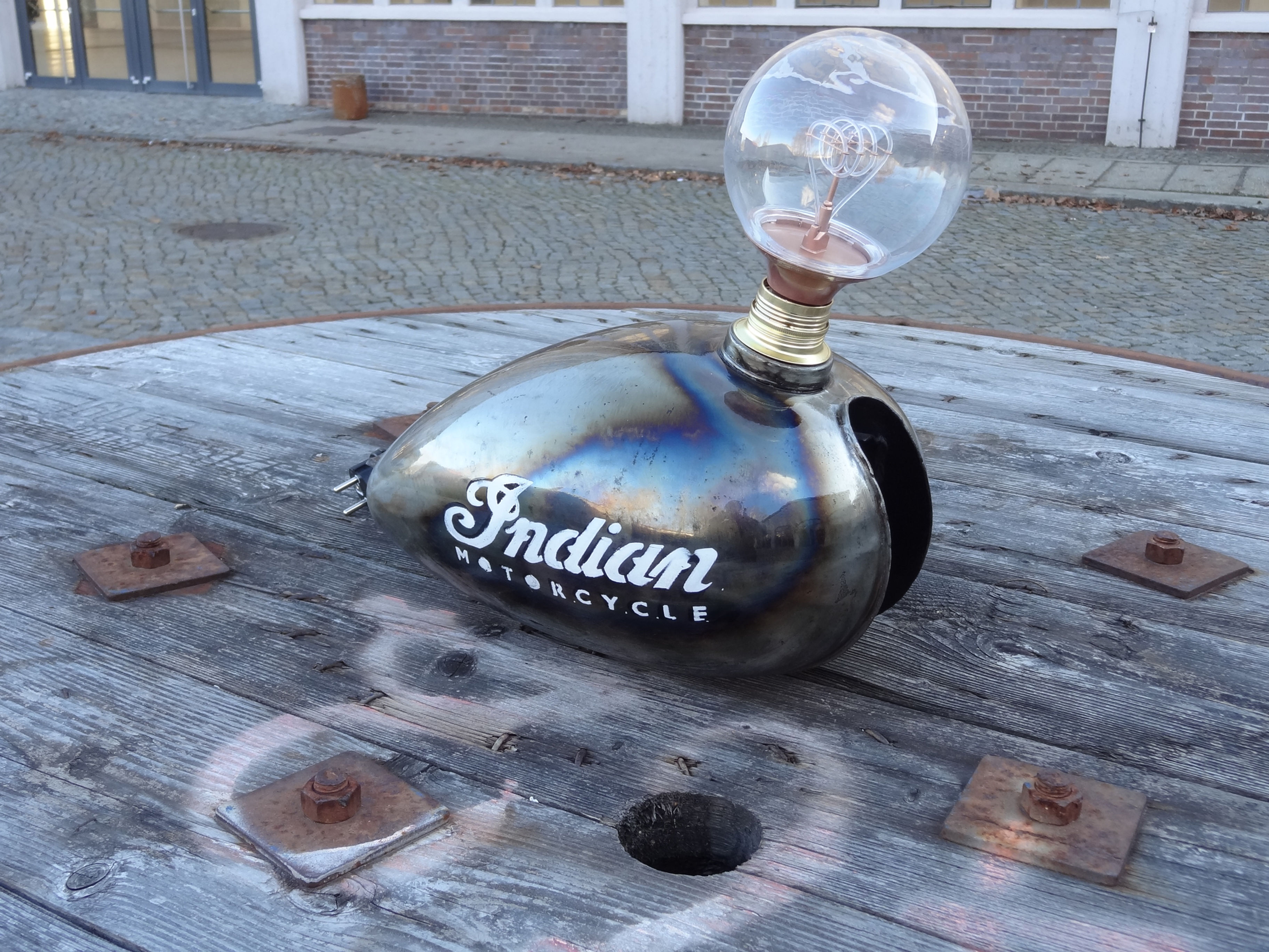 Indain Motorcycle Tank Vintage Lampe