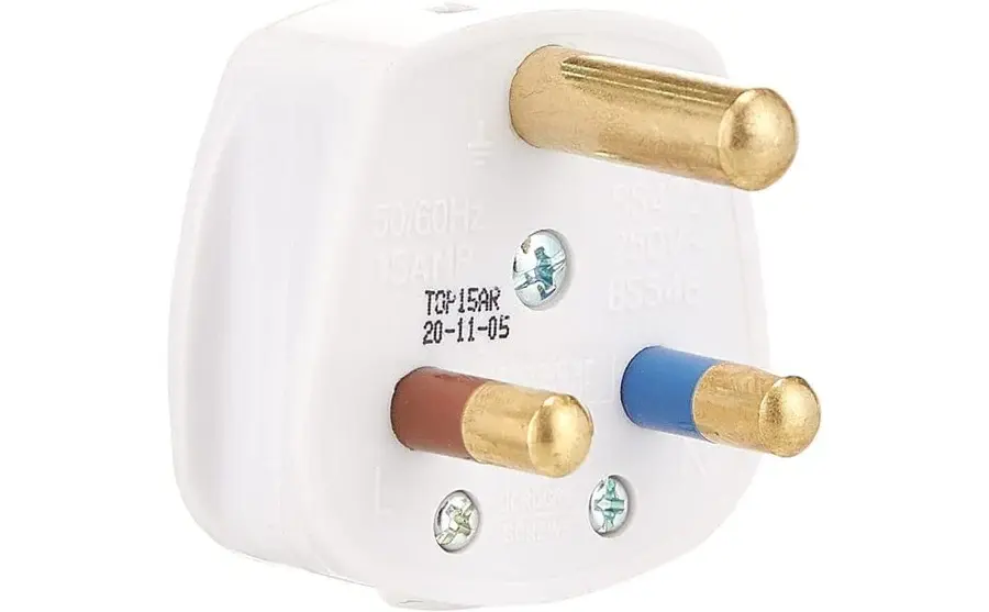 Schneider 3 Pin Rounded 15AMPS Plug top