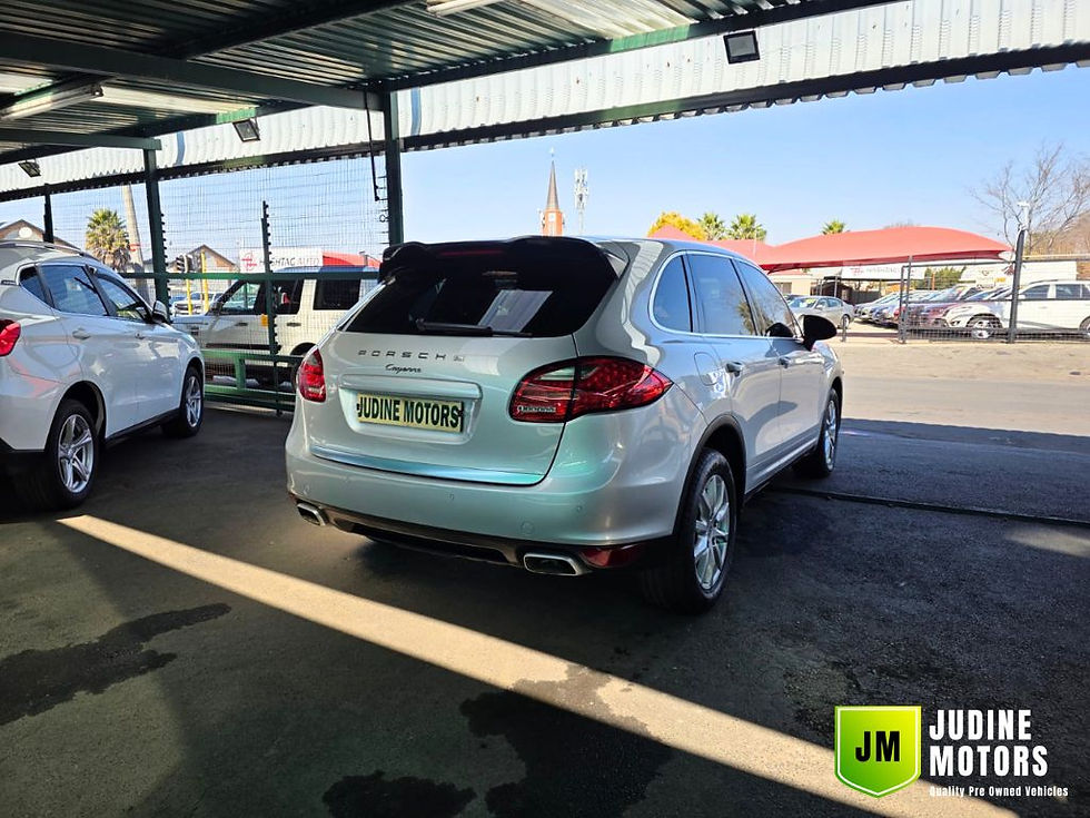 Thumbnail: 2014 Porsche Cayenne Diesel Tip