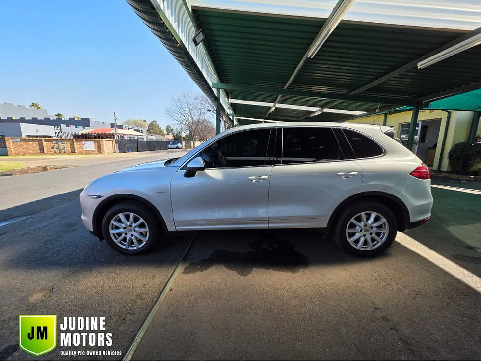 Thumbnail: 2014 Porsche Cayenne Diesel Tip