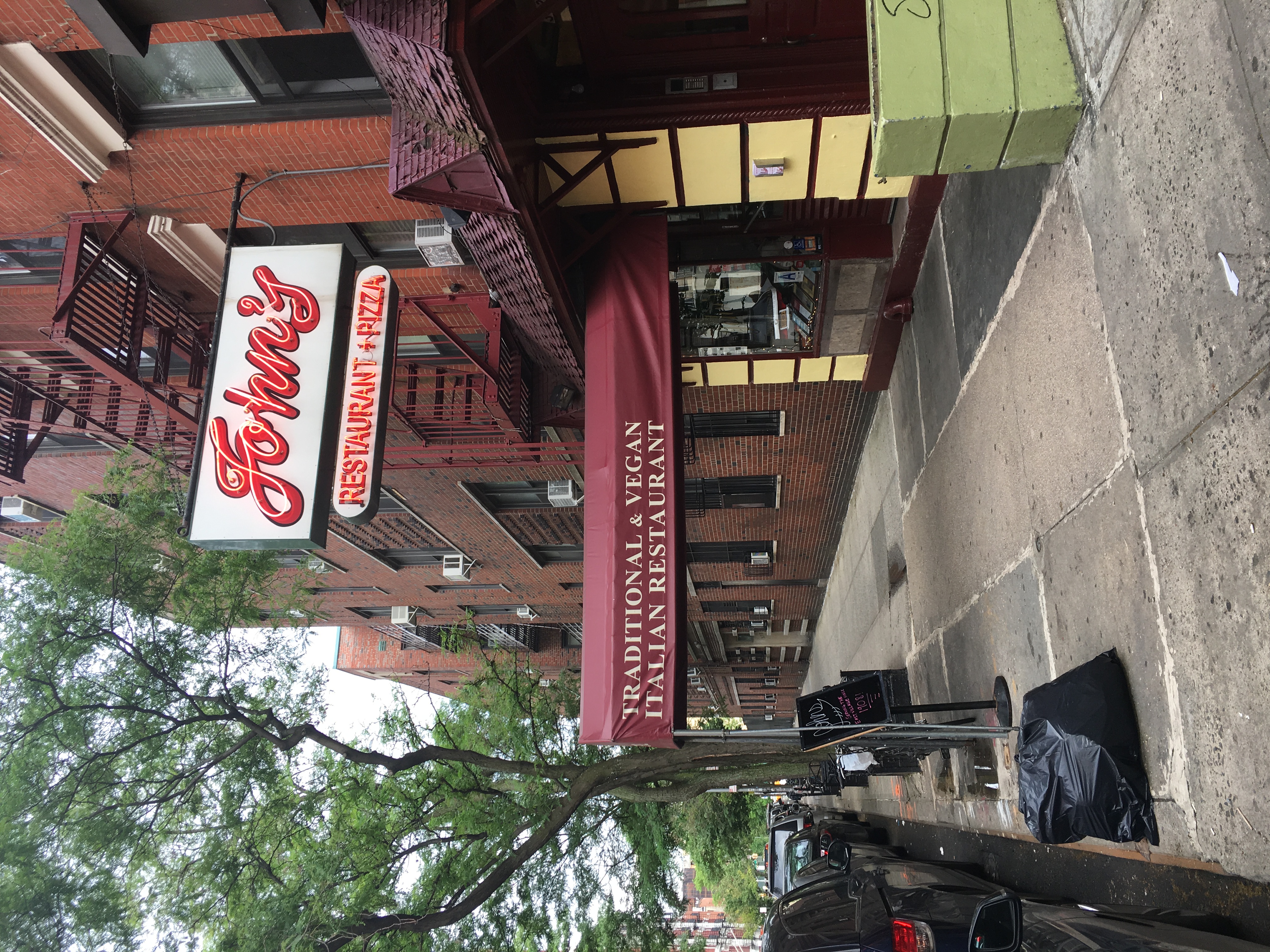 John's of 12th Street