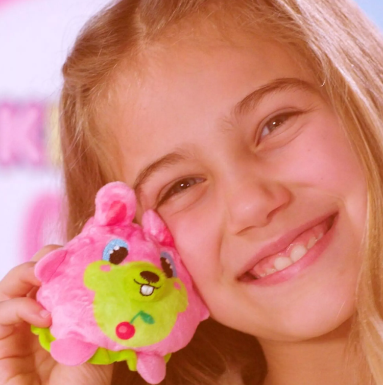 Thumbnail: Doki Doki Ice Cream Cup - Surprise box with 3 scented cuddly toys