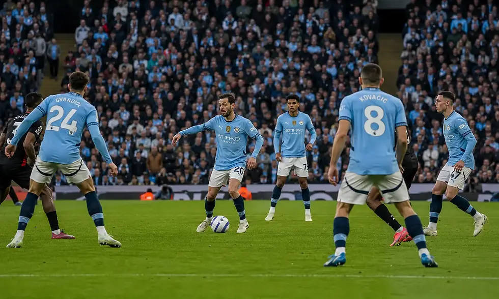 Manchester City midfielders during the club's transition into a new era