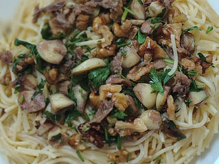 Nonno's Walnut & Garlic Spaghetti Recipe