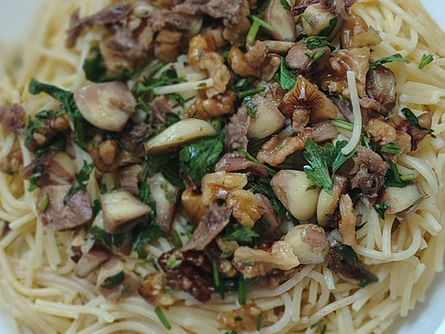 Nonno's Walnut & Garlic Spaghetti Recipe