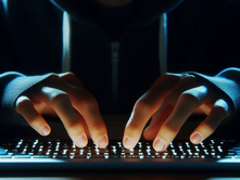 У Латвії фіксують нову хвилю кібератак через підтримку України, — пише Детектор медіа