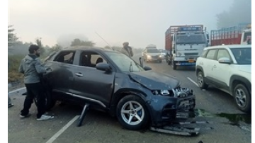 ਜਲੰਧਰ : ਨੈਸ਼ਨਲ ਹਾਈਵੇ 'ਤੇ ਵਾਪਰਿਆ ਭਿਆ.ਨਕ ਹਾ.ਦਸਾ, ਉੱਡੇ ਗੱਡੀ ਦੀ ਖਰ.ਪੱਚੇ; 5 ਲੋਕ ਜ਼ਖ਼.ਮੀ