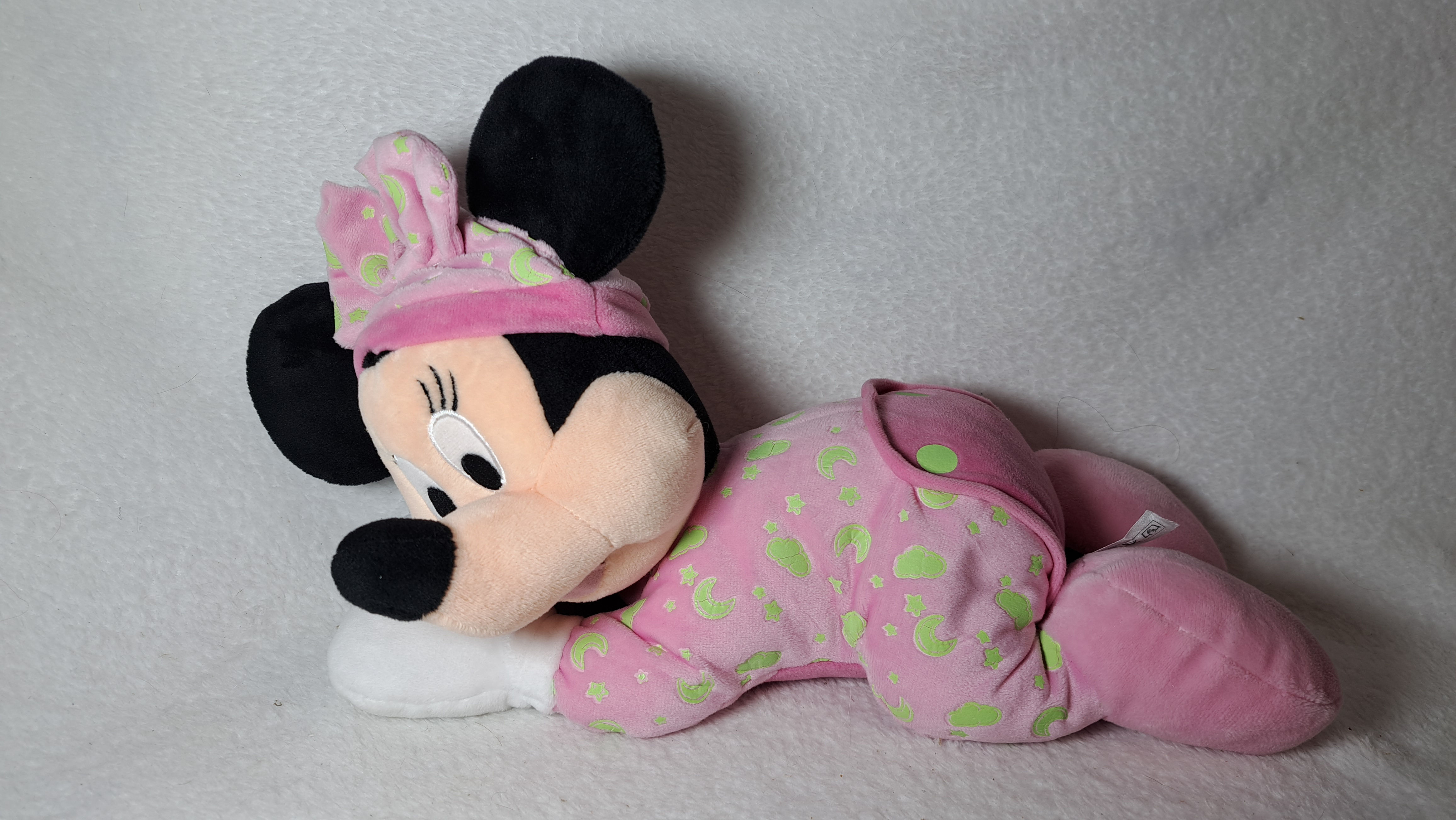Plüschtier Walt Disney Minni Maus liegend