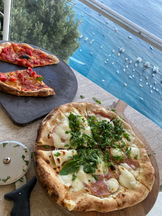 Seaside Pizza in Positano