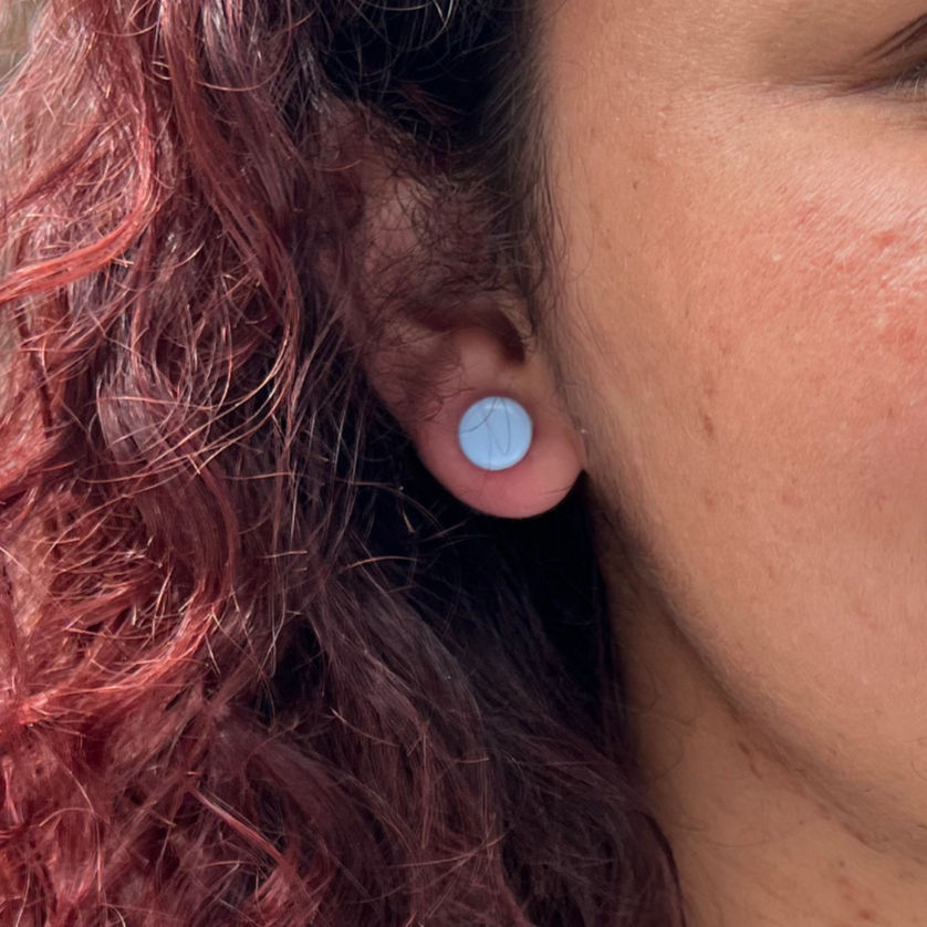 Boucle d'oreille à clou Capri Fiocco bleu pâle