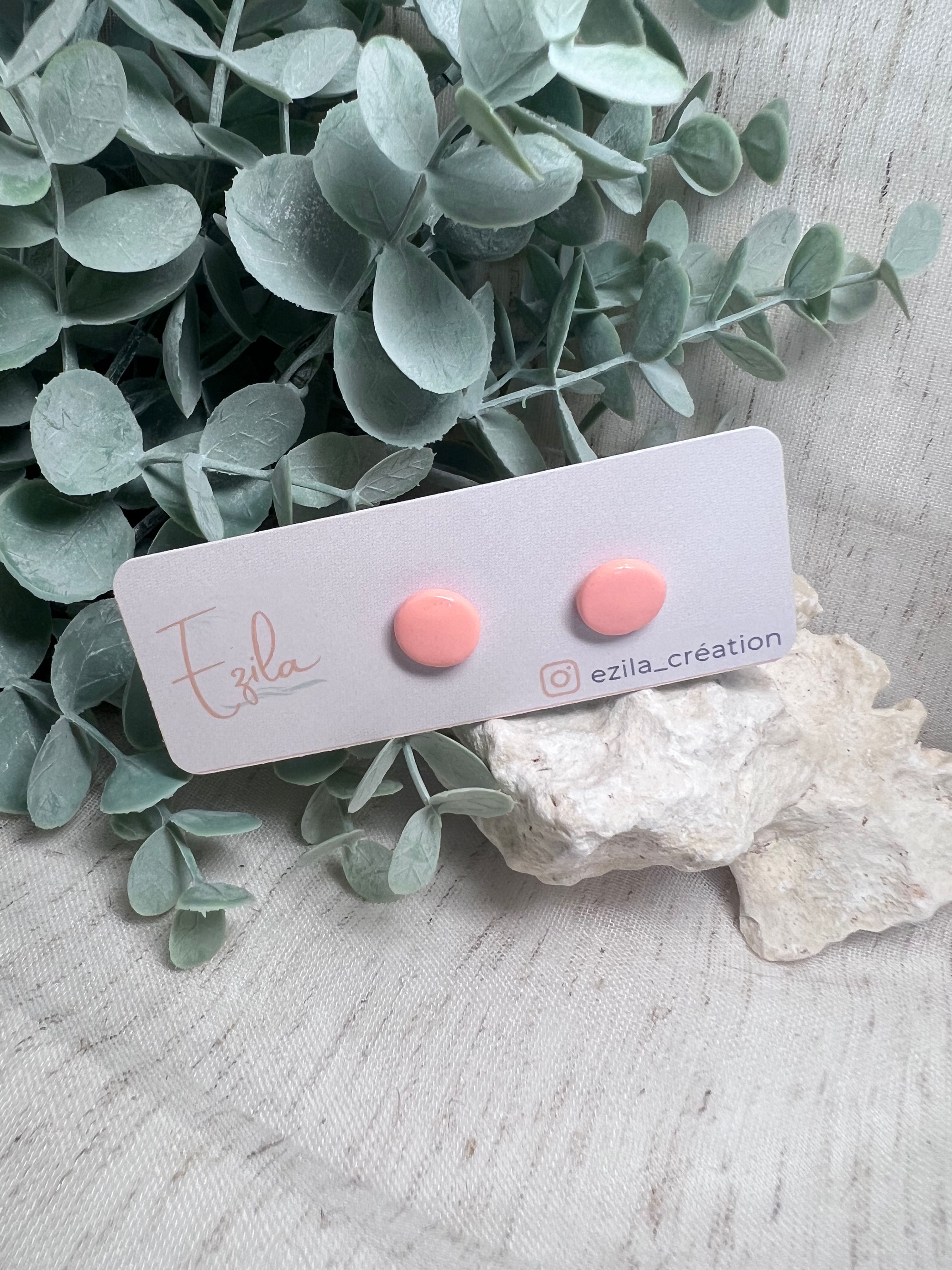 Boucles d'oreilles Dolce Riga clous ovales roses