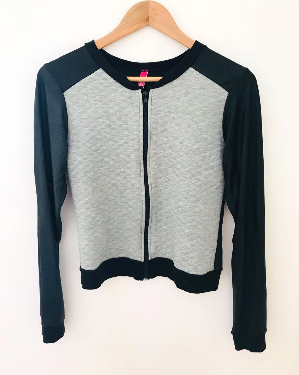 Chaqueta Gris/Negro