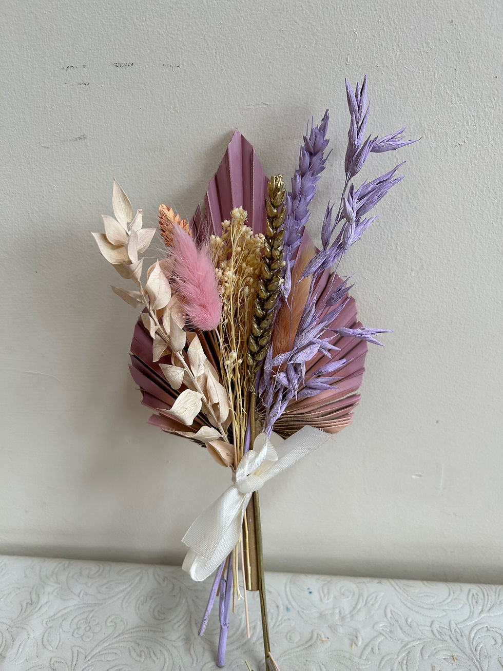 Thumbnail: Pastel mix dried flower cake topper 
